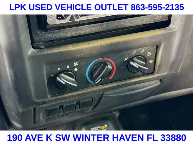 2001 Jeep Wrangler SE photo 12