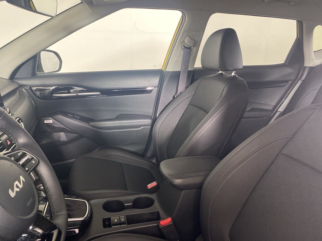 2022 Kia Seltos SX photo 12