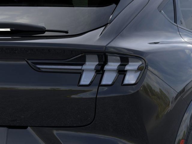 2025 Ford Mustang Mach-E Premium photo 18