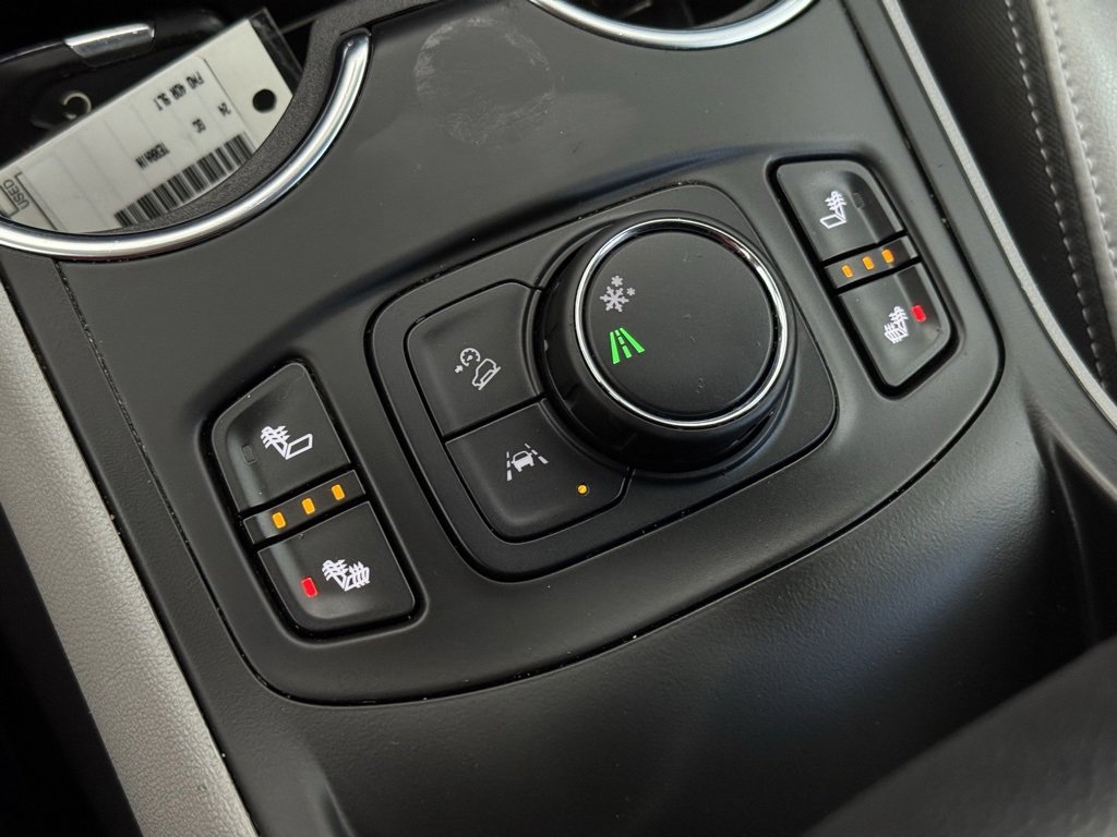 2024 Toyota RAV4 SLT photo 33