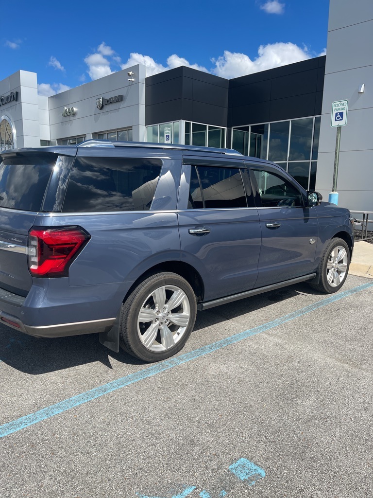 2022 Ford Expedition King Ranch photo 3