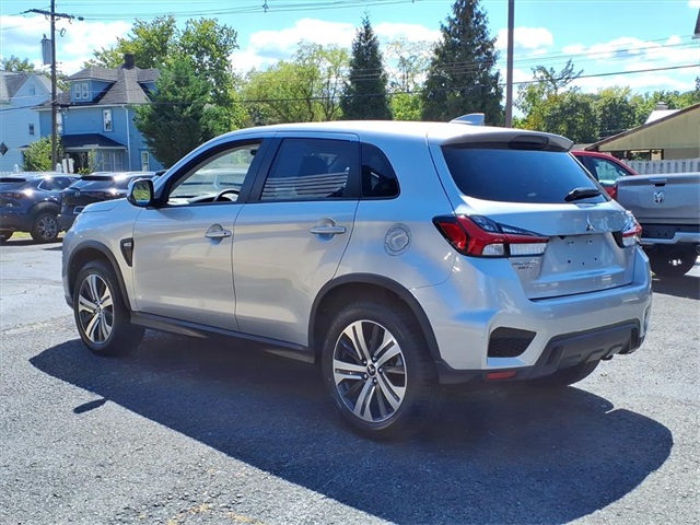 2022 Mitsubishi Outlander Sport ES photo 5