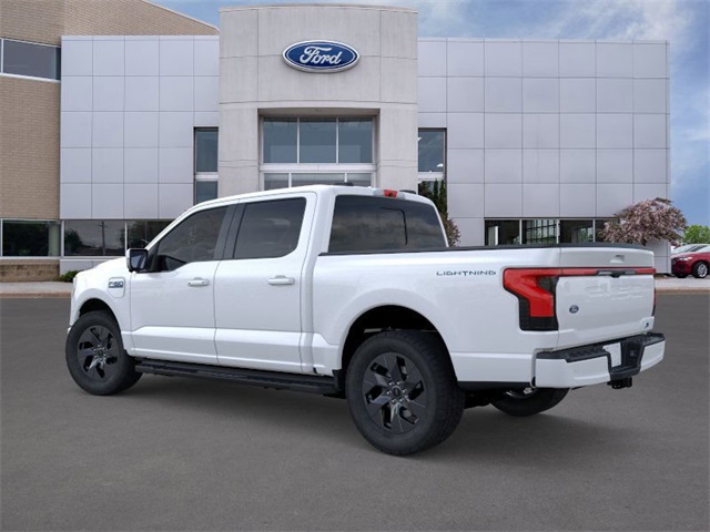 2025 Ford F-150 Lightning Lariat photo 4