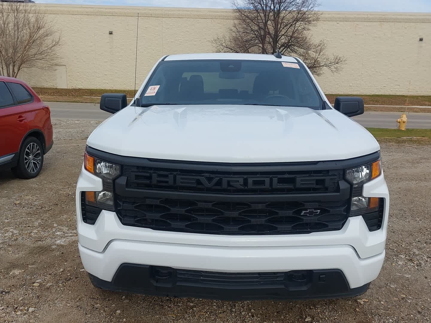 2023 Chevrolet Silverado Custom photo 2