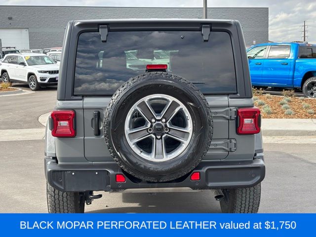 2022 Jeep Wrangler Unlimited Sahara photo 4