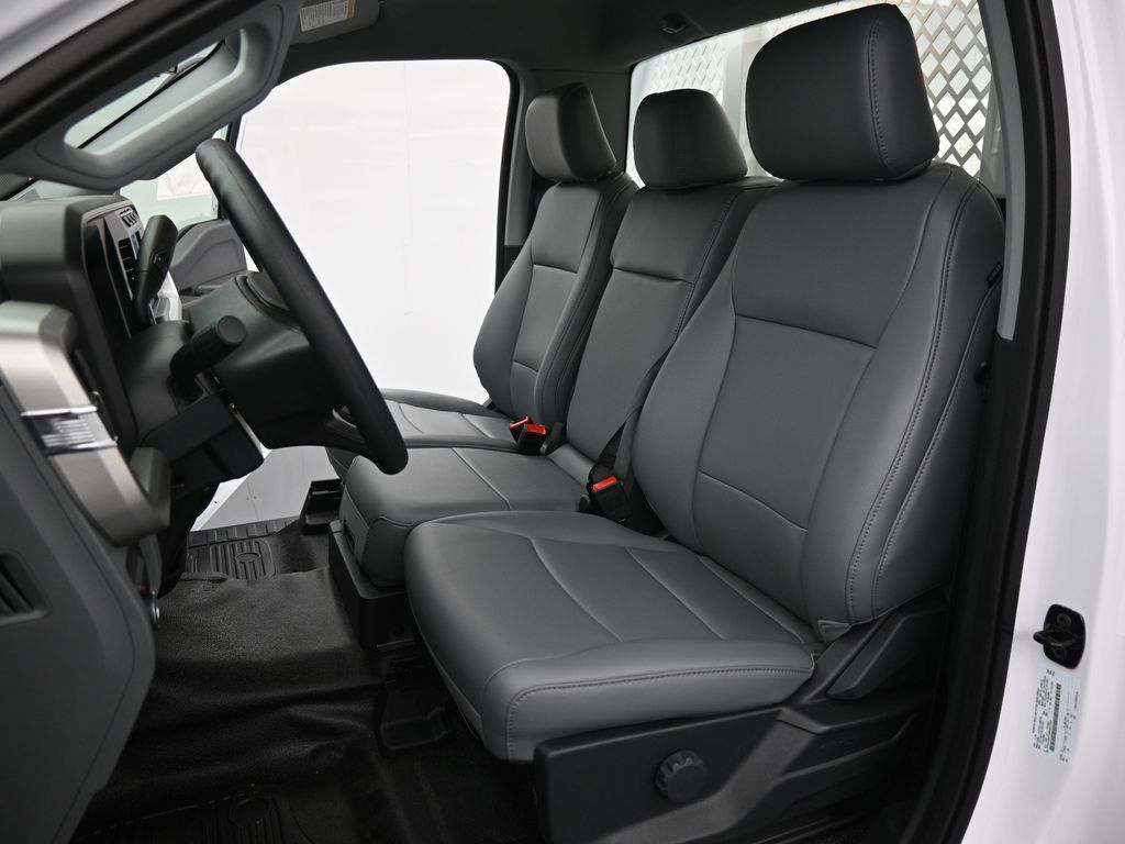 2024 Ford F-550 Chassis XL