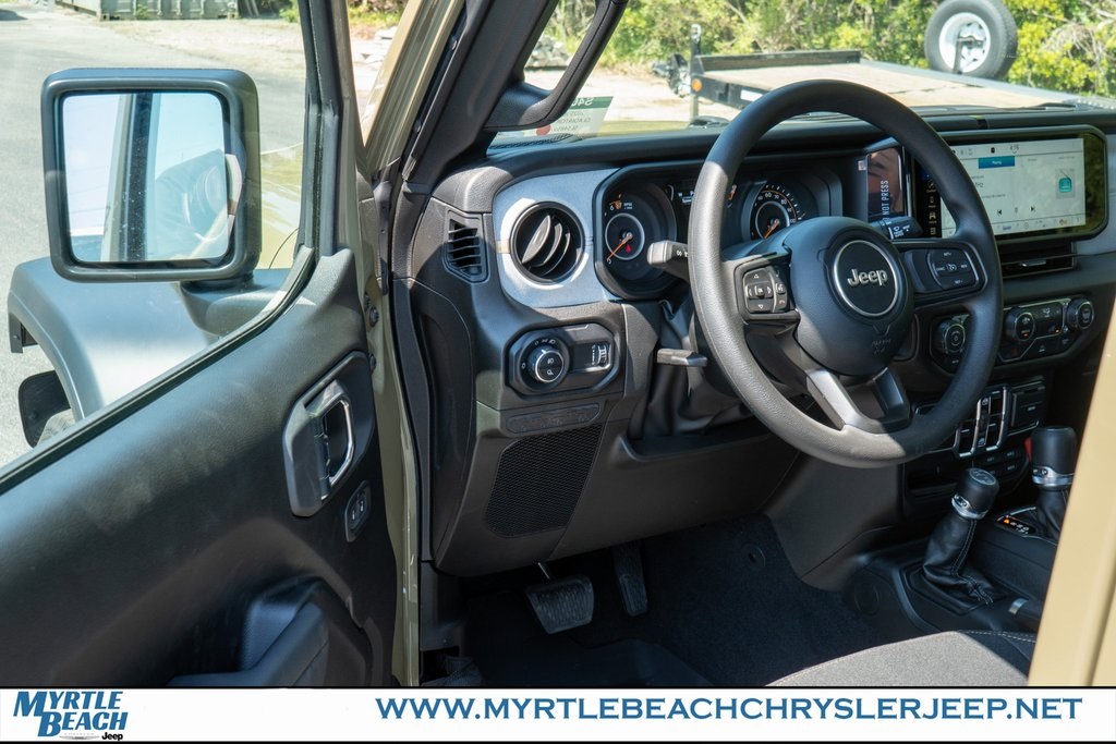 2025 Jeep Gladiator Sport photo 15