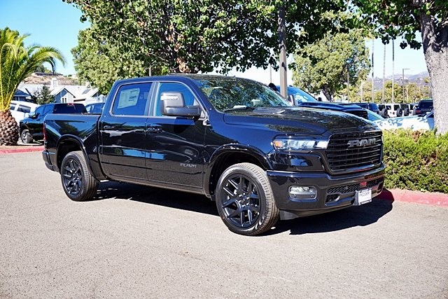 New 2026 Diamond Black Crystal Pearl-Coat Exterior Paint RAM Laramie image 6