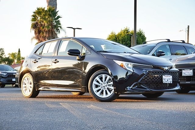 2024 Toyota Corolla Hatchback SE
