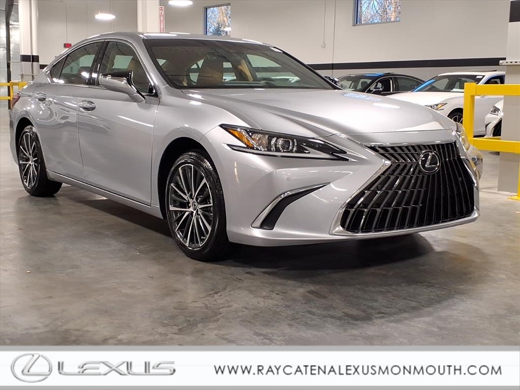 2025 Lexus ES 350's photo