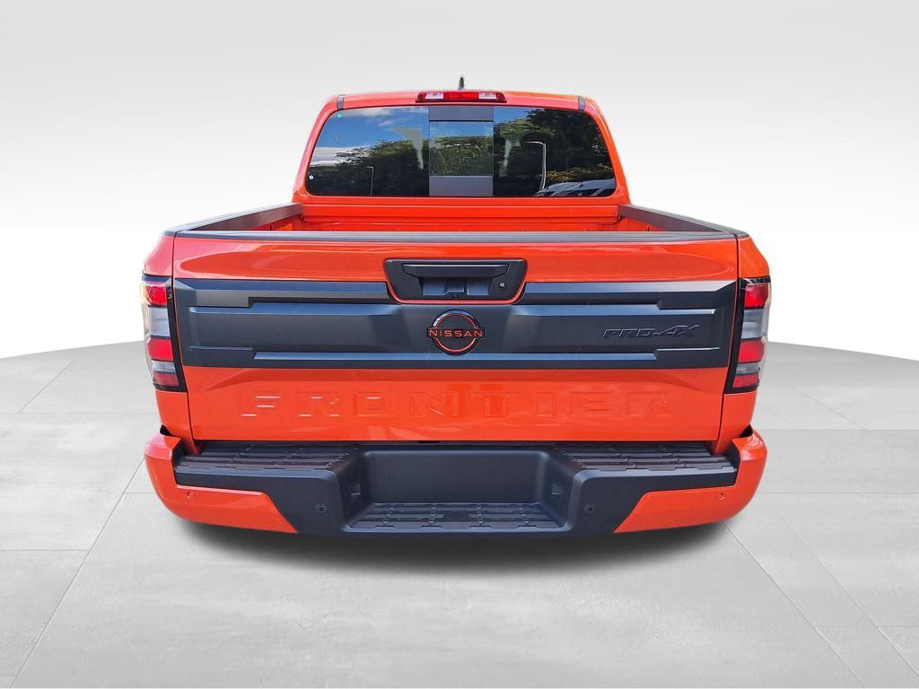 2025 Nissan Frontier PRO-4X photo 4