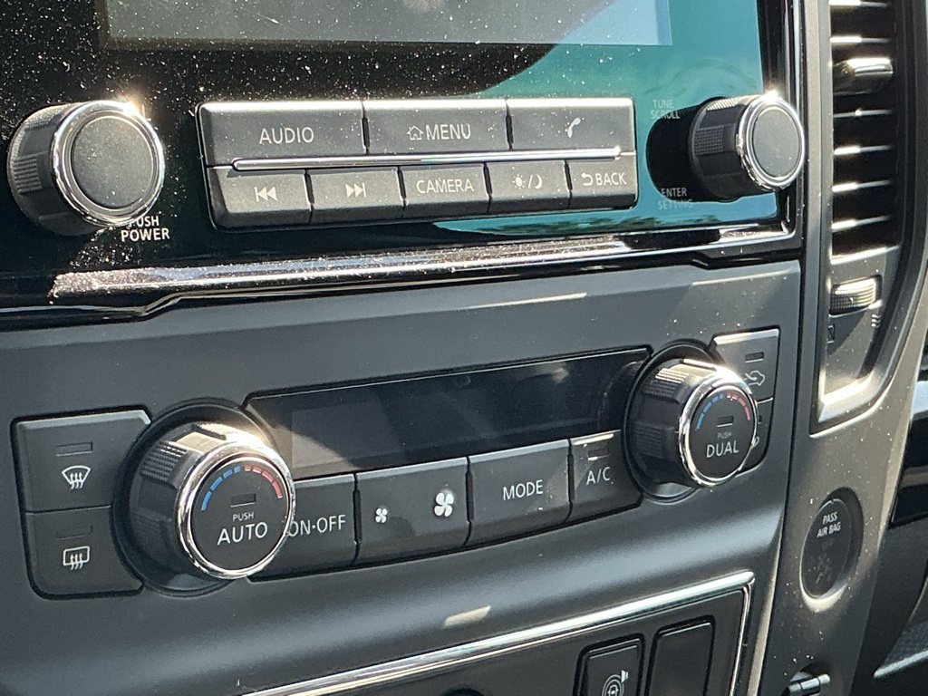 2024 Nissan Titan SV photo 6