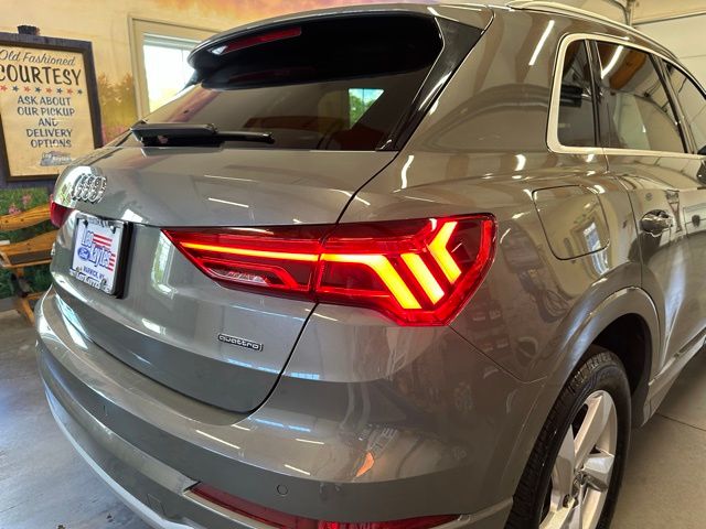2020 Audi Q3 Premium photo 13