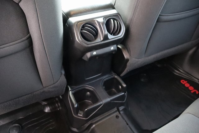 2020 Jeep Wrangler Unlimited Sport S photo 34