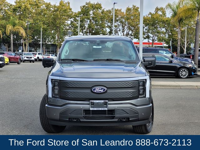 2025 Ford F-150 XLT photo 3