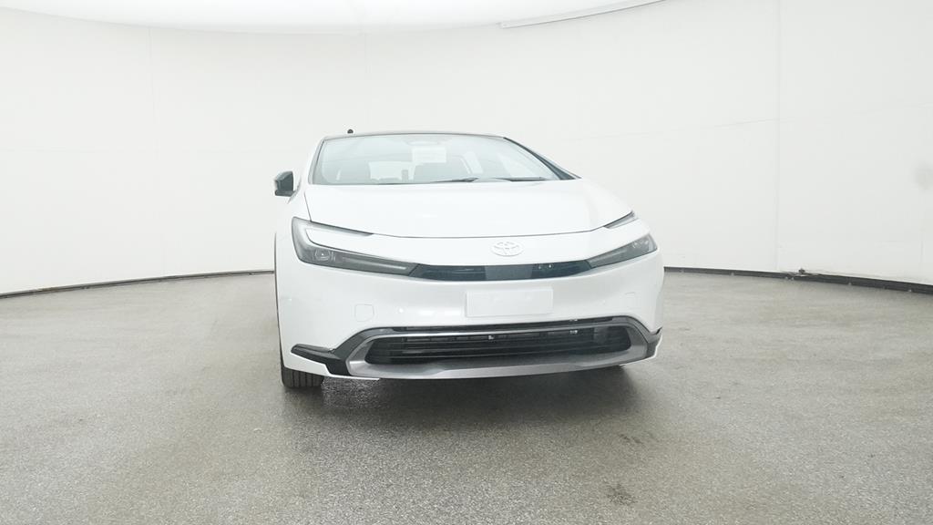 2025 Toyota Prius XLE photo 3