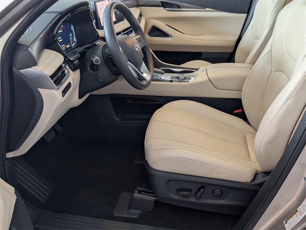 2025 Infiniti QX60 Luxe photo 6