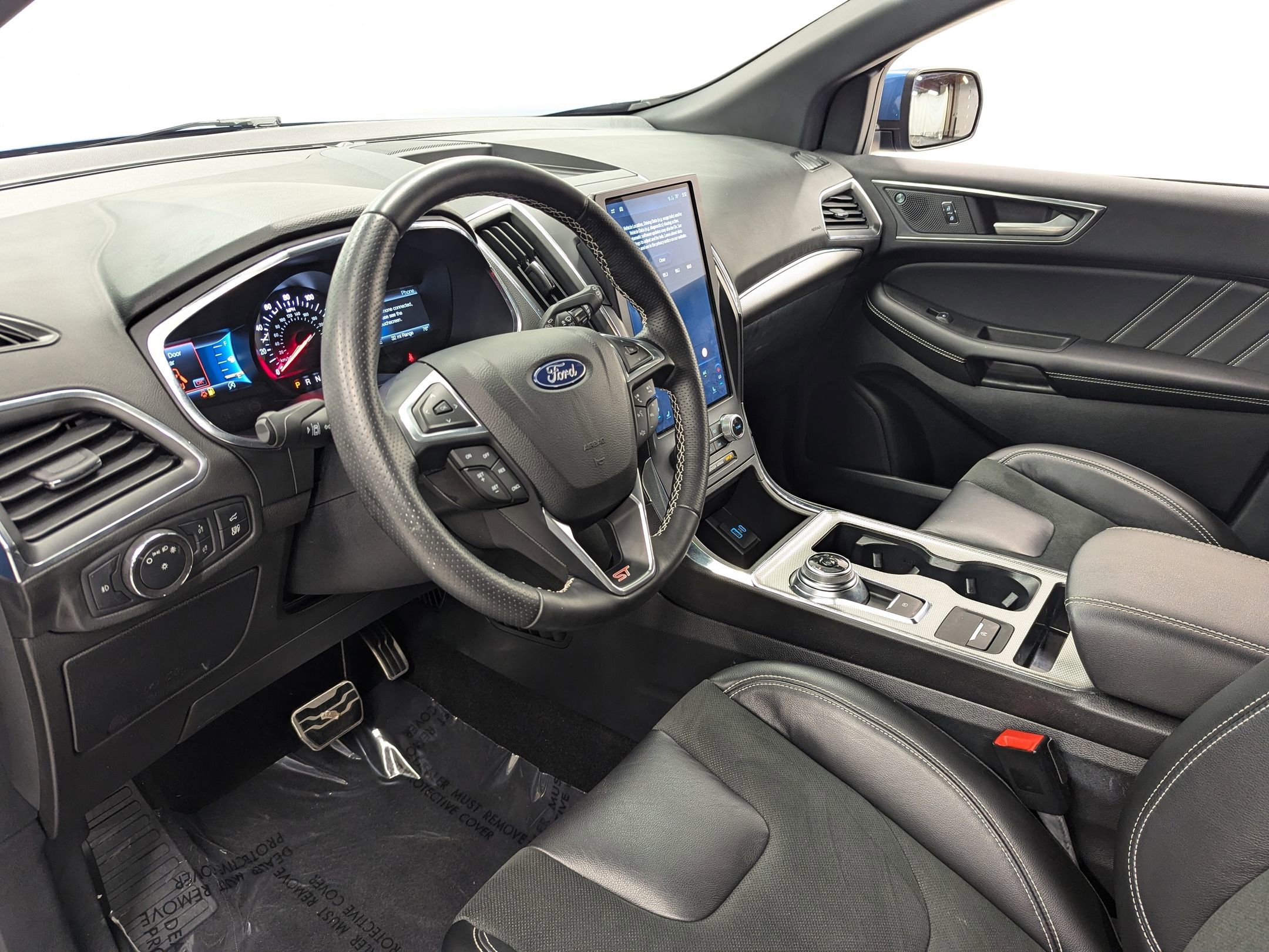 2021 Ford Edge ST photo 2