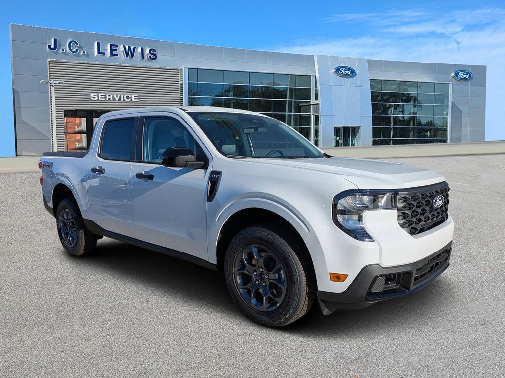 2025 Ford Maverick XLT's photo