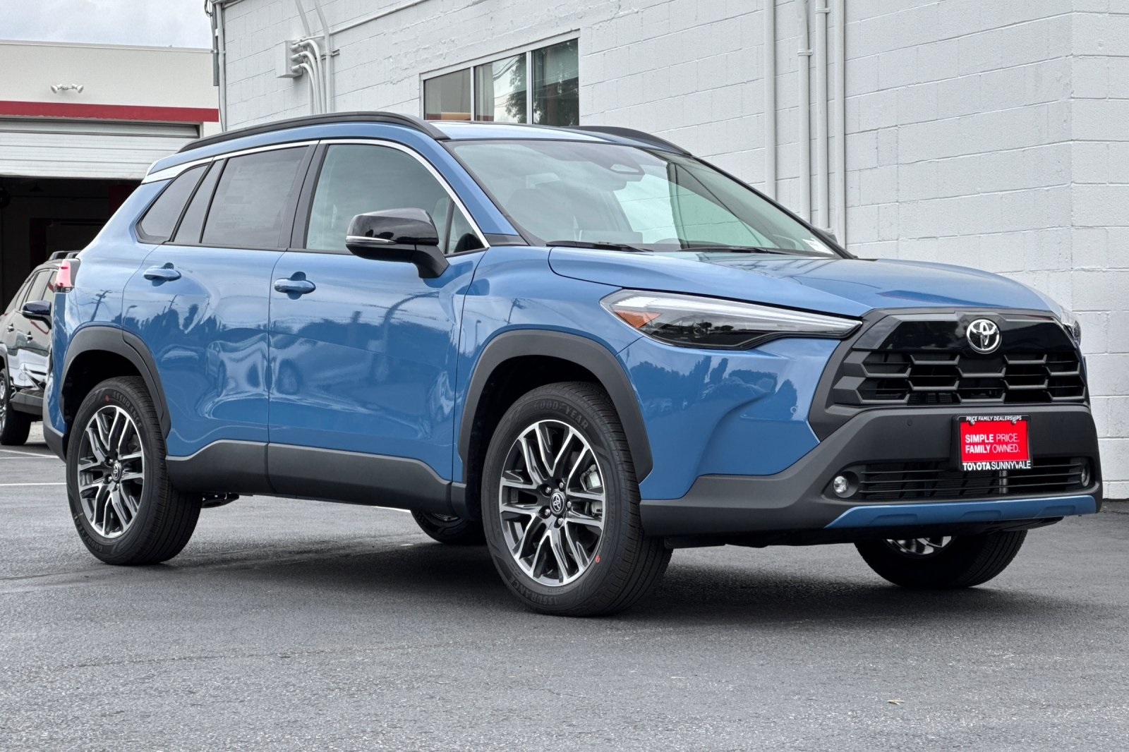2026 Toyota Corolla Cross XLE photo 9