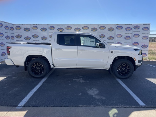 2026 Nissan Frontier SV's photo