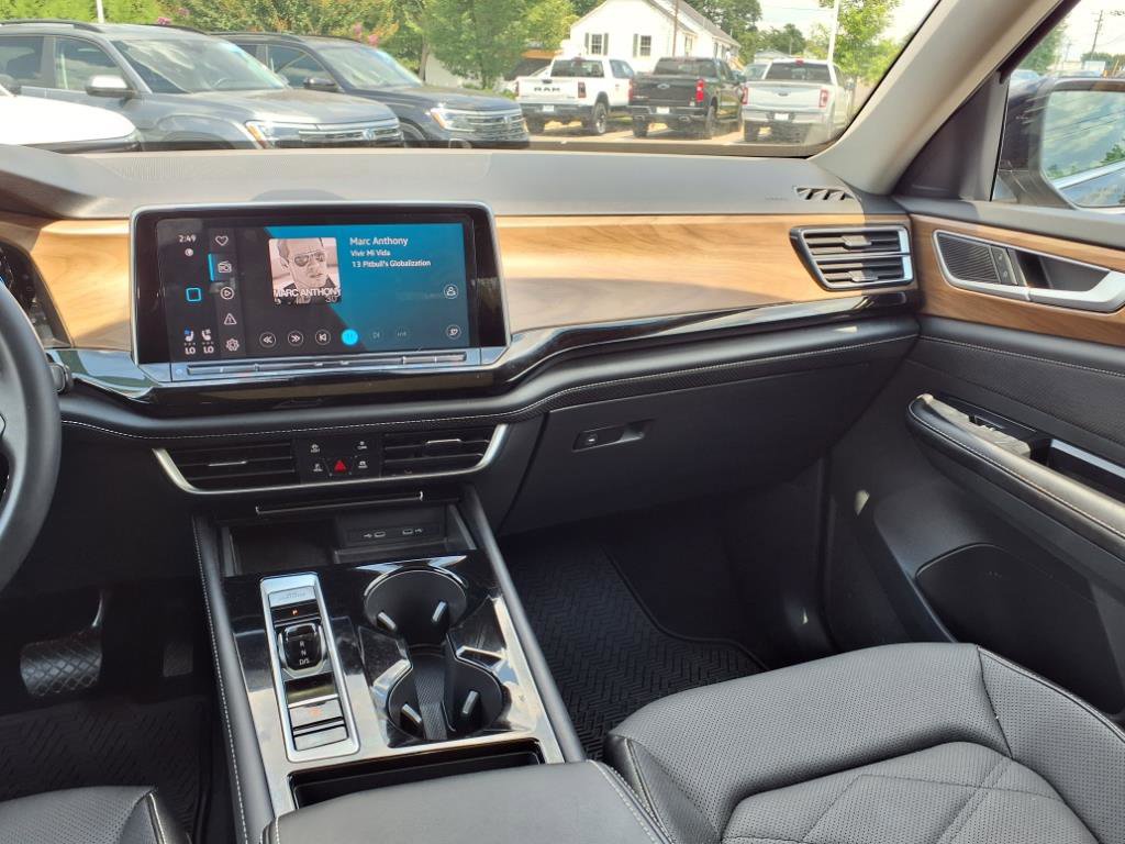 2024 Volkswagen Atlas SE Technology photo 26