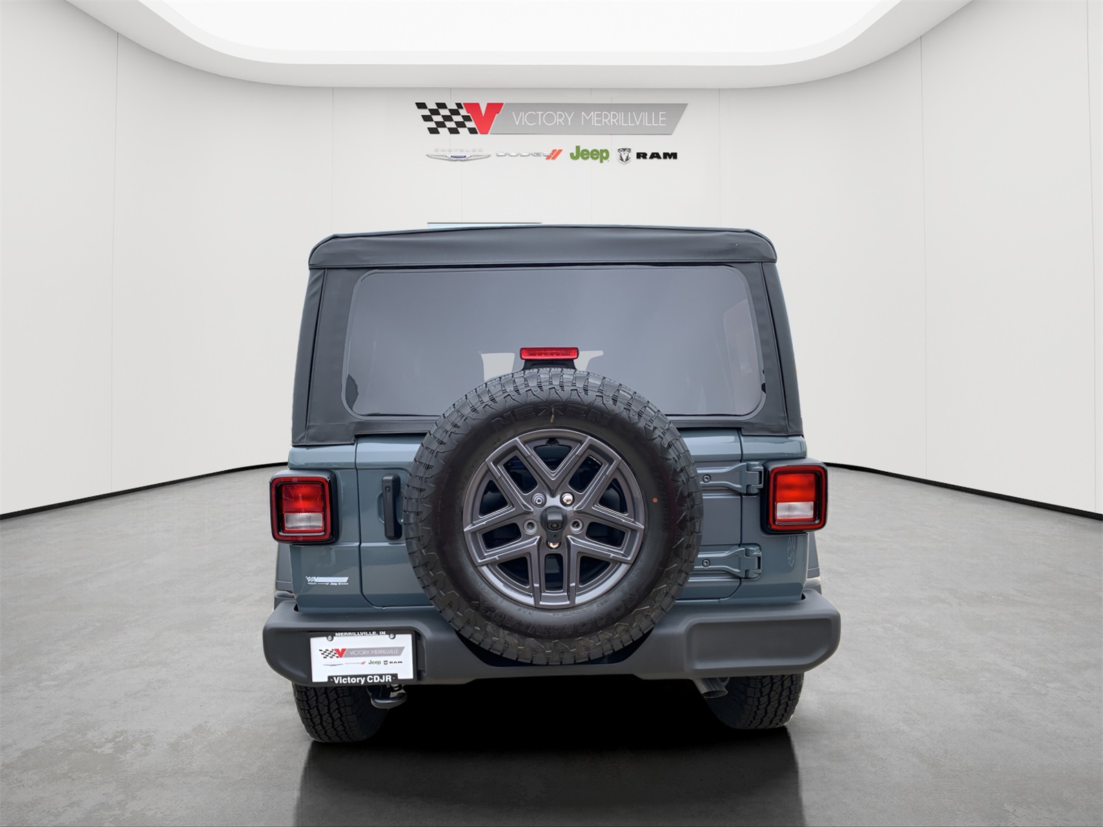 2025 Jeep Wrangler Sport S photo 4
