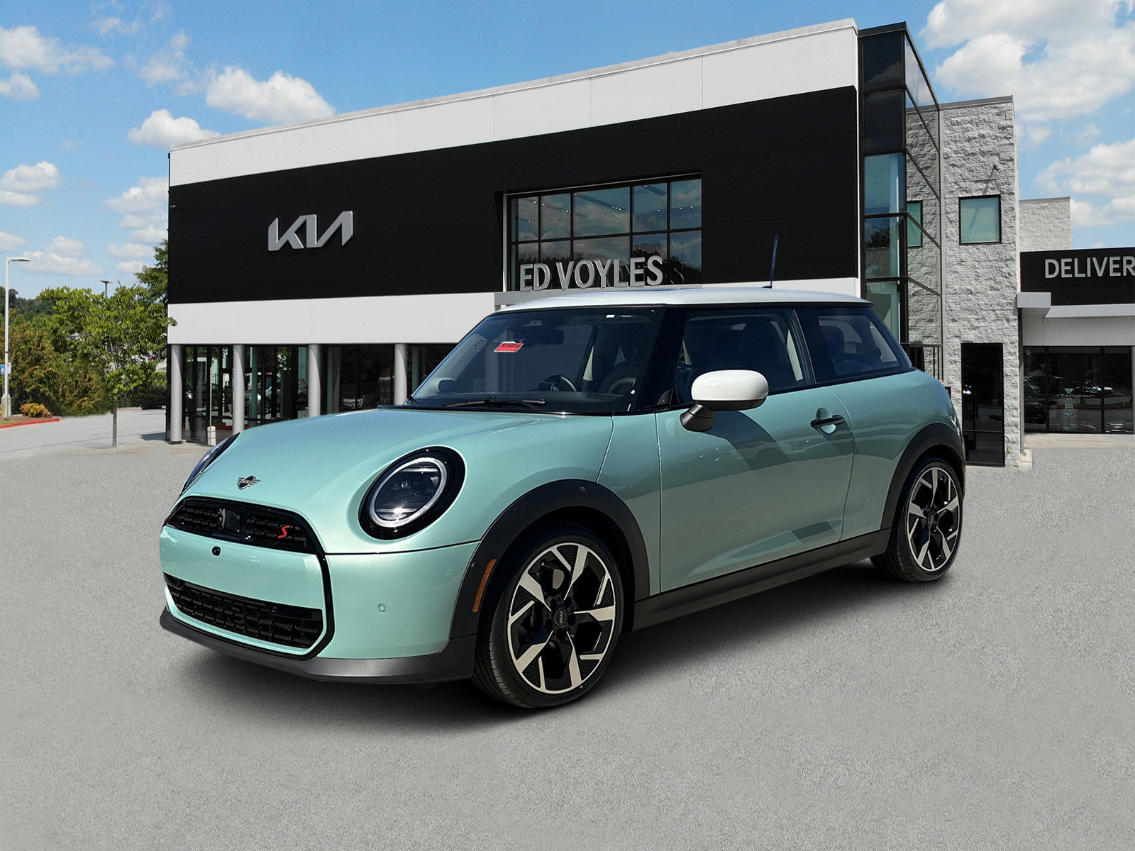 2025 MINI Hardtop 2 Door S's photo