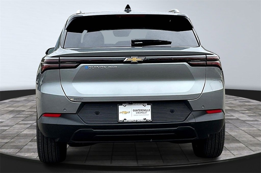 2026 Chevrolet Equinox EV 1LT photo 4