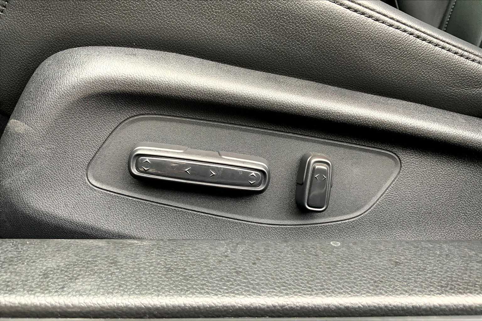 2025 Acura Integra Base photo 32