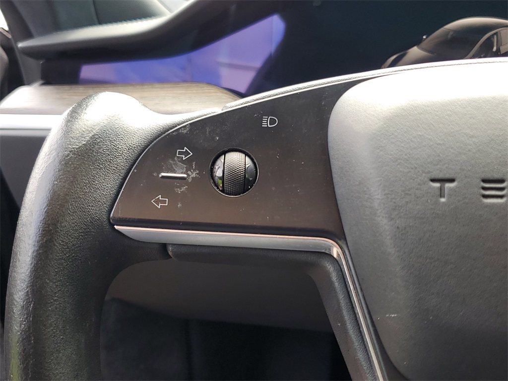 2022 Tesla Model S photo 22