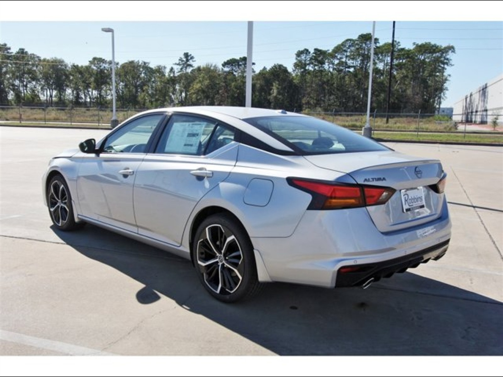 2025 Nissan Altima SR Silver at Davis Chevrolet