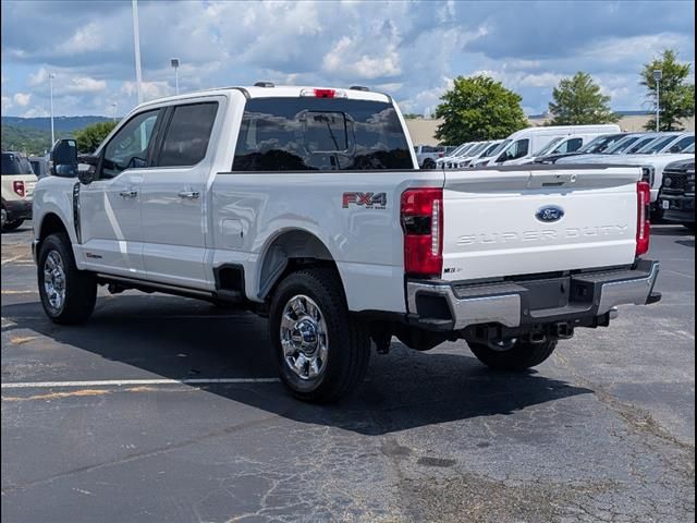 2025 Ford F-250 Lariat photo 4