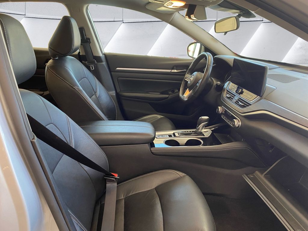 2024 Nissan Altima 2.5 SL photo 13