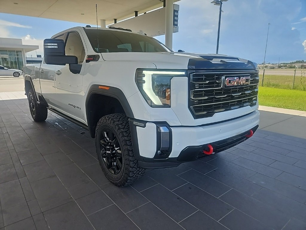 2024 Gmc Sierra HD AT4 photo 3