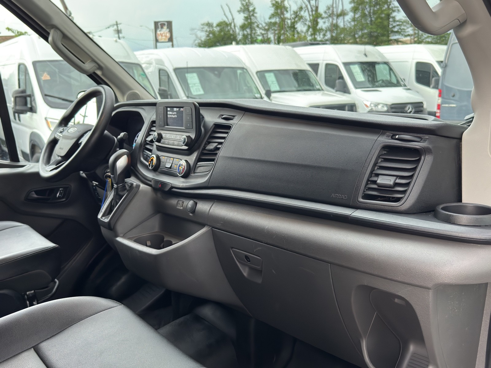 2023 Ford Transit Cargo Van photo 33
