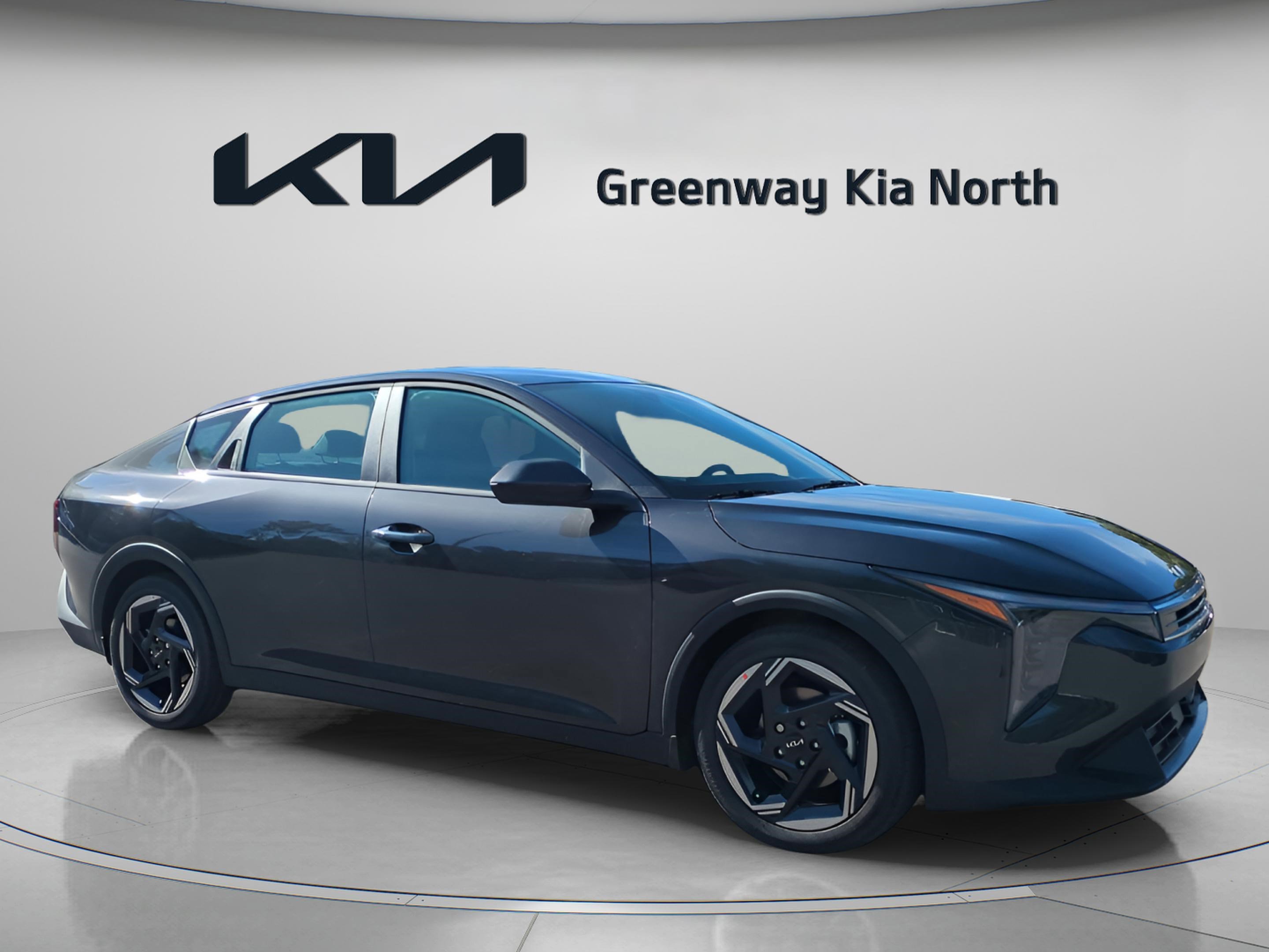 2025 Kia K4 EX's photo