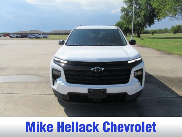 2026 Chevrolet Traverse photo 2