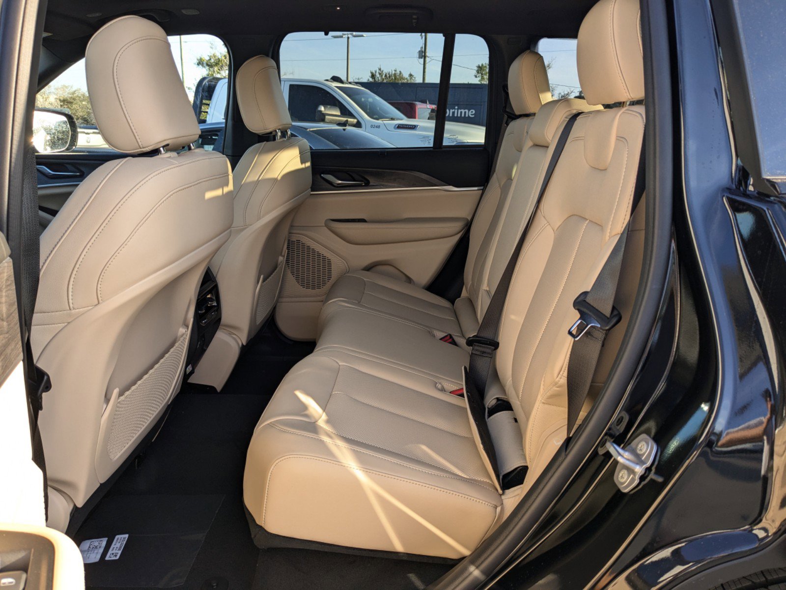 2025 Jeep Grand Cherokee Limited photo 14