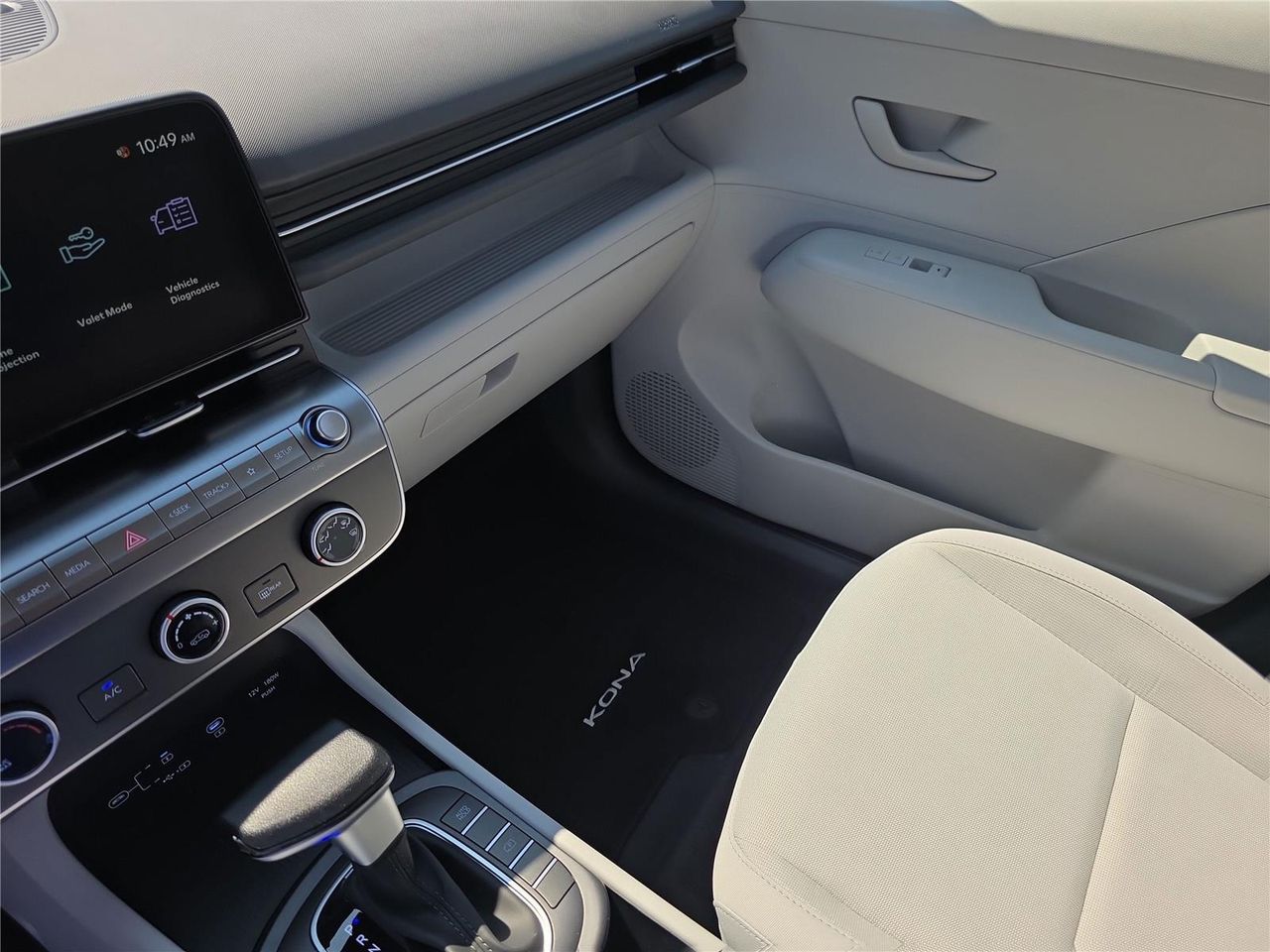 2026 Hyundai Kona SE photo 17