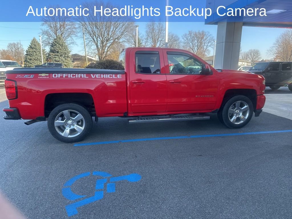 2016 Chevrolet Silverado 1500 LT photo 3