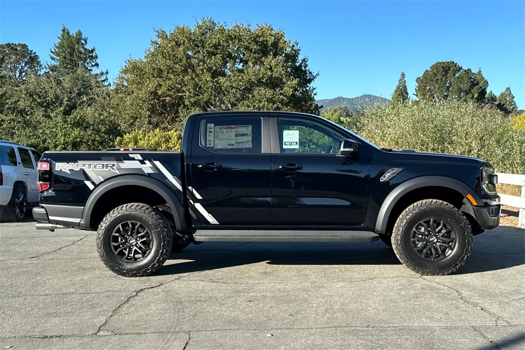 2025 Ford Ranger Raptor photo 3
