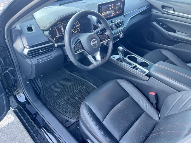 2024 Nissan Altima 2.5 SR photo 12