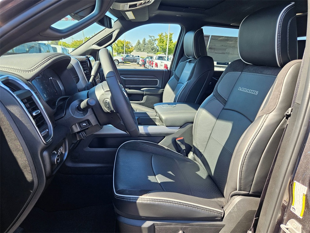 2026 Ram 2500 Laramie photo 13