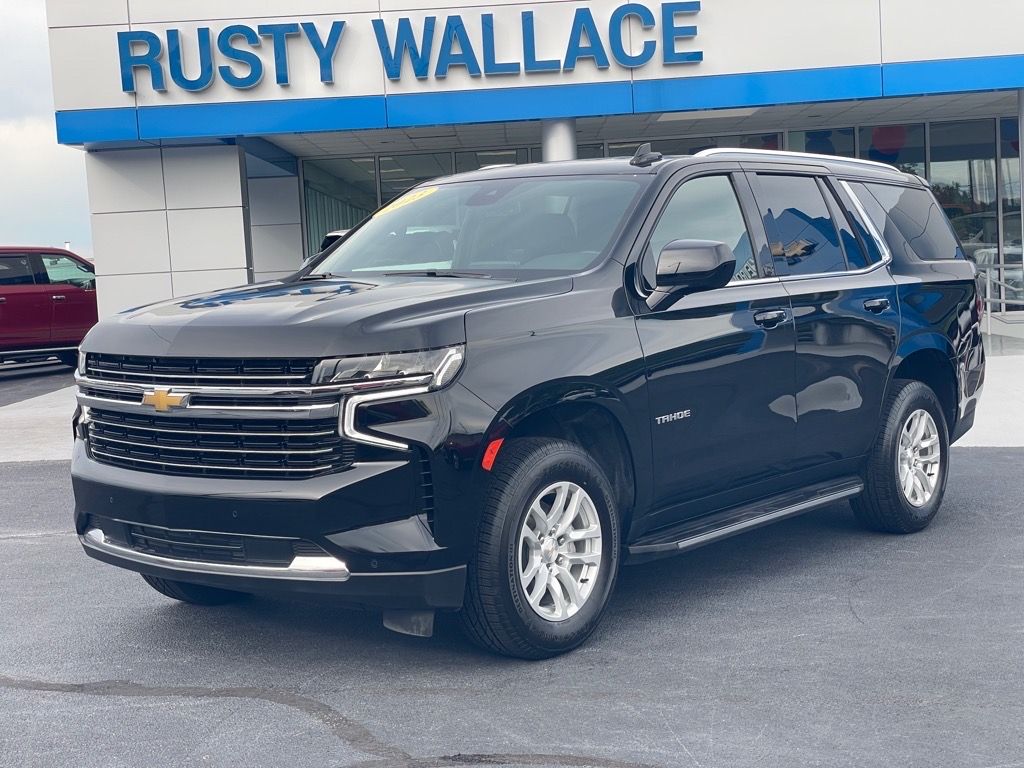 2023 Chevrolet Tahoe LT photo 3