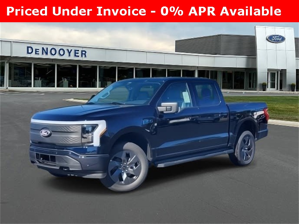 2025 Ford F-150 Lightning Flash's photo