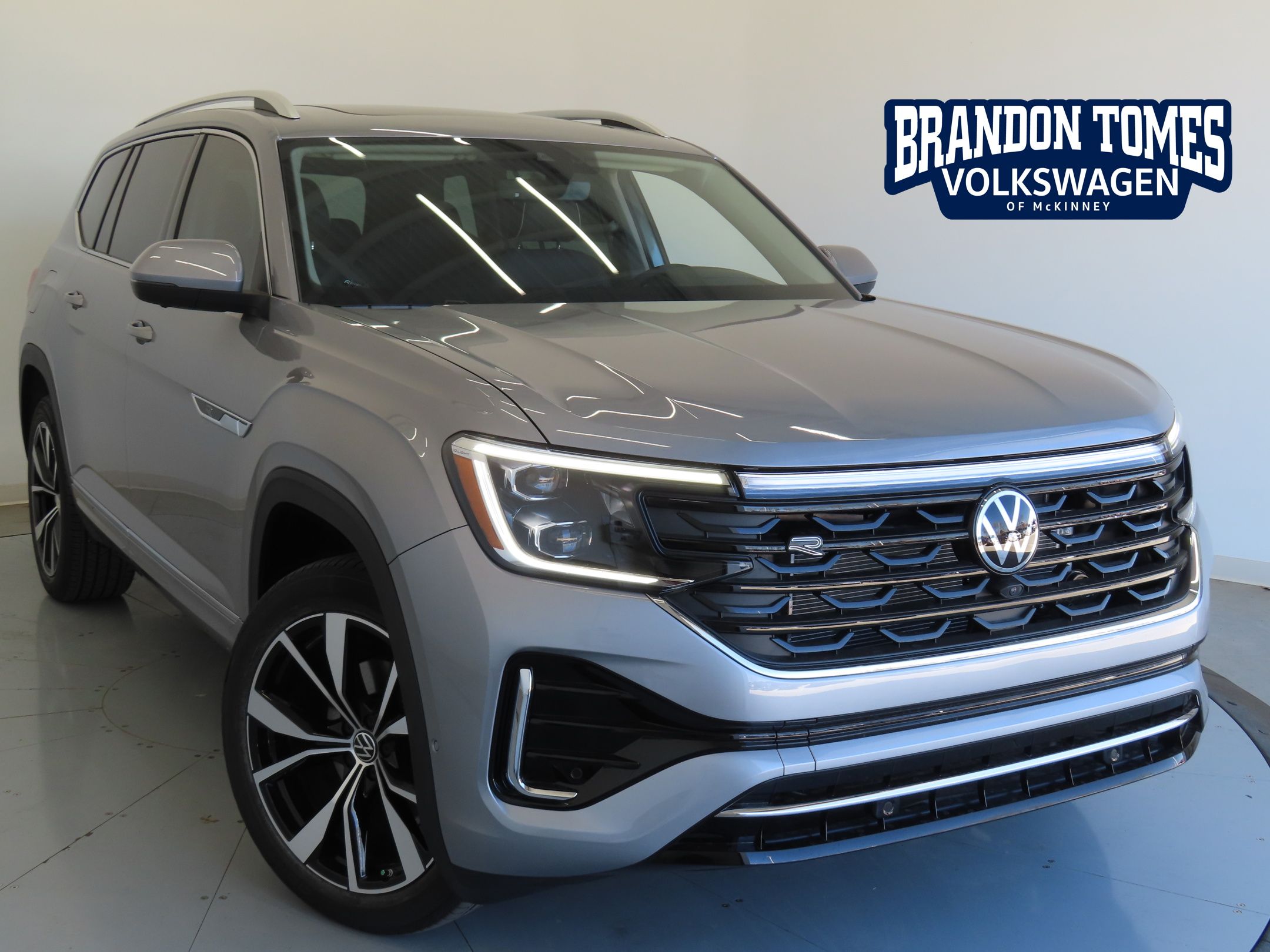 2025 Volkswagen Atlas SEL Premium R-Line's photo