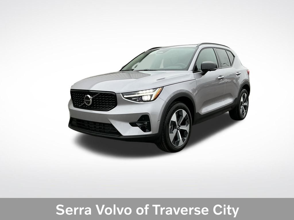 2026 Volvo XC40 Plus's photo