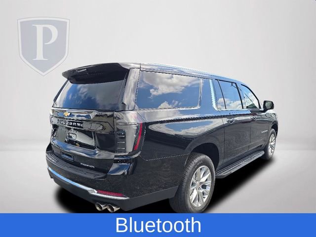2025 Chevrolet Suburban Premier photo 2