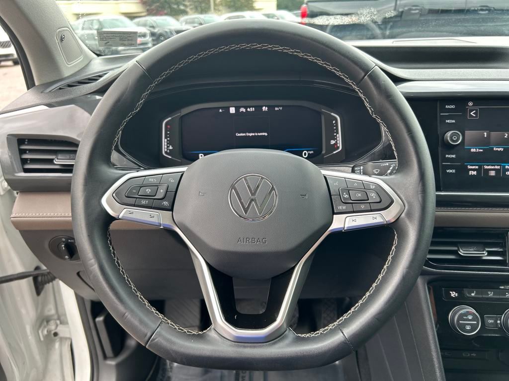 2023 Volkswagen Taos SEL photo 16